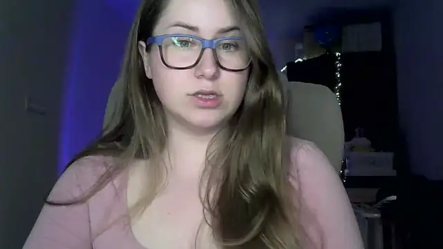 SeasonalSomeone online show from May 26, 8:52 pm