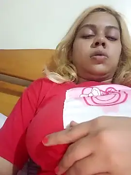 Nainagupta7890 online show from April 6, 4:30 pm