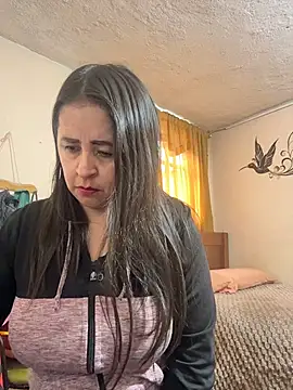 latinfemale online show from May 14, 8:47 pm