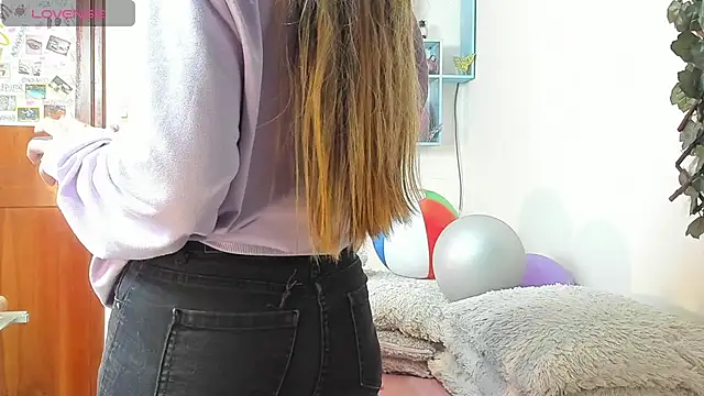 DestinyHills online show from March 9, 12:08 pm