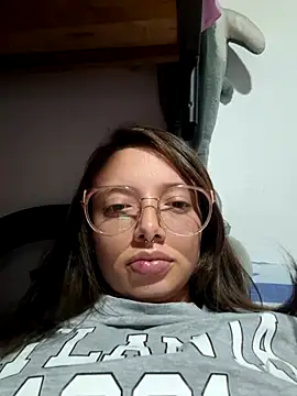 linda-schmidt online show from May 25, 3:49 am