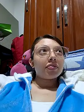 linda-schmidt online show from March 21, 1:54 am