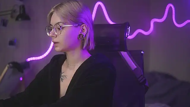 alyssa sweet online show from May 13, 3:01 am