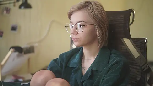 alyssa sweet online show from May 19, 5:25 am