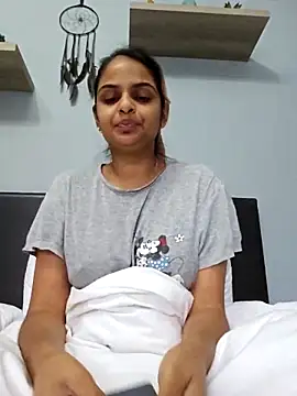 DirtySnowball69 online show from May 5, 7:33 am