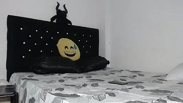 venuz mendoza20 online show from December 1, 2:42 pm