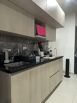 emma andrew1 online show from December 21, 2:05 am