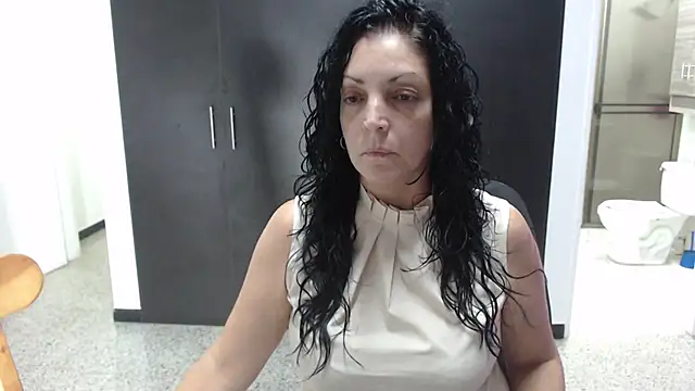 mijal queen online show from October 7, 2:49 am