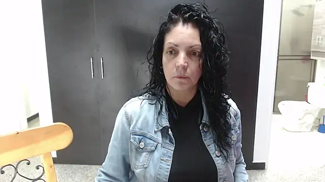 mijal queen online show from October 10, 3:11 am