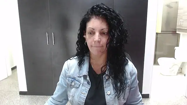 mijal queen online show from November 21, 2:57 am