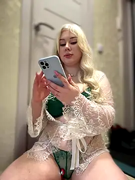 LaraHollywood online show from October 14, 5:21 am