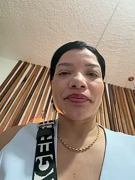 valerie lya online show from March 4, 12:45 pm