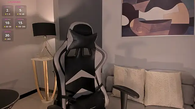 EllaClark online show from October 13, 5:59 pm