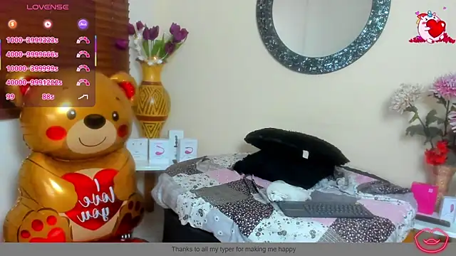 NicoleSantana online show from May 8, 10:44 pm
