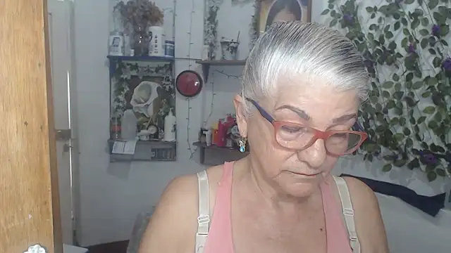 FunnyGrandma online show from May 22, 5:00 pm