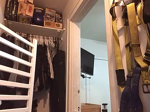 Jcharlesnew69xh online show from October 15, 12:13 am