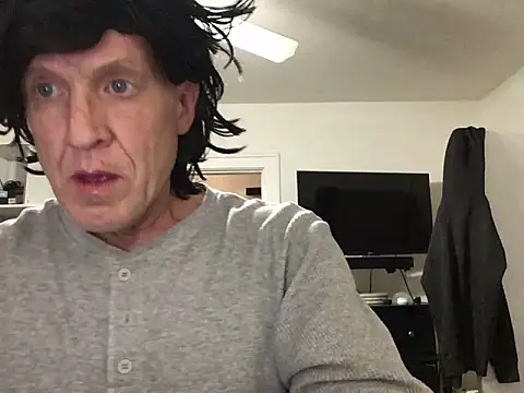 Jcharlesnew69xh online show from November 11, 8:06 pm