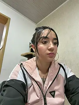 EmmyEvans1 online show from February 24, 7:45 pm