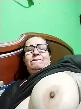 LaGochis07 online show from October 1, 10:26 pm