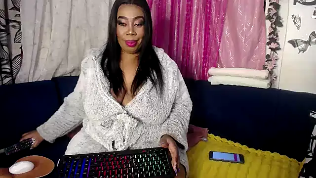 crystalbxx online show from May 16, 4:28 pm