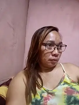 asianwet4u online show from May 7, 4:32 pm