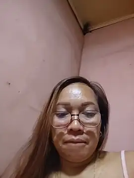 asianwet4u online show from May 26, 4:06 pm