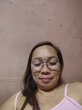 asianwet4u online show from May 20, 5:10 pm