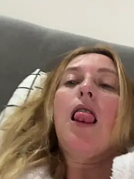 moniquerainx online show from March 11, 3:14 pm