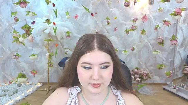 NicoleFoxery online show from May 13, 3:23 am
