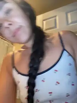 Evie-Luna online show from May 27, 4:59 pm