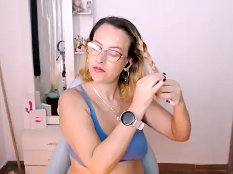 BOREAL MOON online show from March 9, 6:44 pm