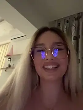 mollyxxx online show from November 21, 3:52 am