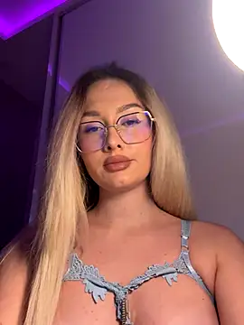 mollyxxx online show from December 2, 12:23 am