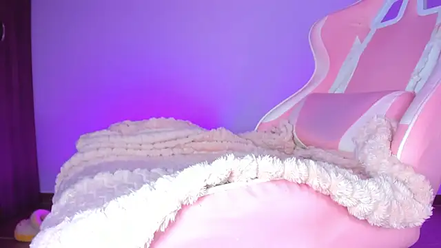 KataFerreira777 online show from March 17, 3:49 pm