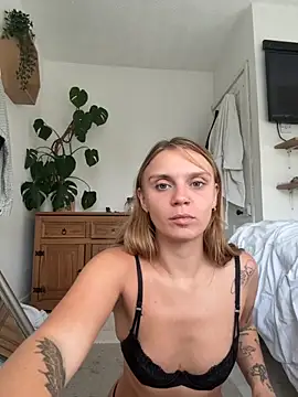 Snapshot of jessieamy chatting on September 24, 3:22 pm jessieamy online show from September 24, 3:22 pm