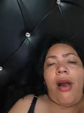 NIKOLE1301 online show from May 14, 9:09 pm