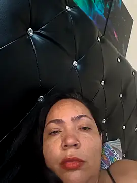 NIKOLE1301 online show from May 9, 10:01 pm
