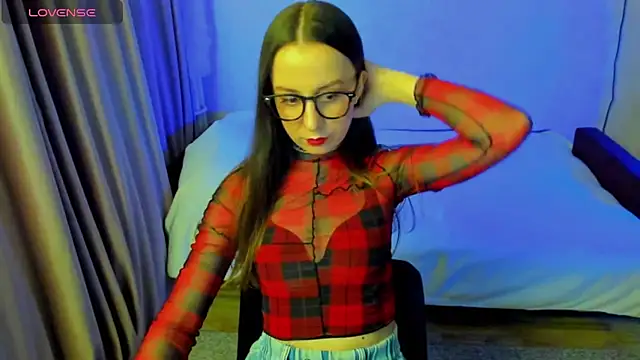CurlySteph online show from May 14, 9:09 pm