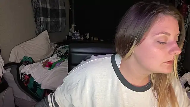 magicsparkles online show from December 20, 6:50 am