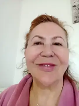Hottie-Mom online show from May 20, 7:49 am