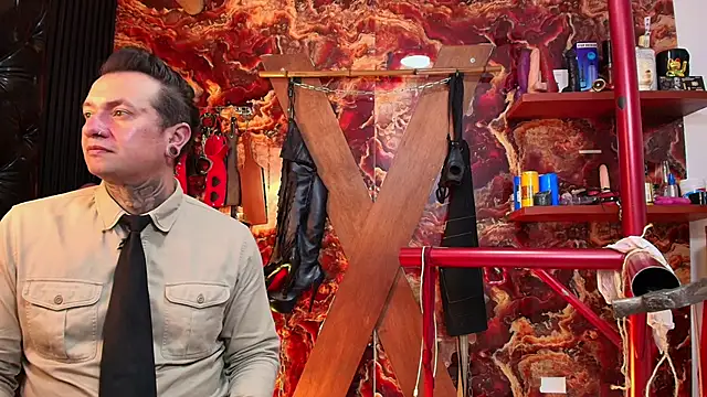 boy n girl online show from October 31, 9:13 am