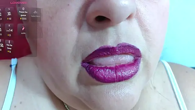 Kerly Doll online show from April 28, 5:28 pm