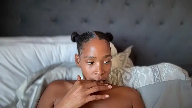 Cum2Charm online show from May 8, 2:31 pm