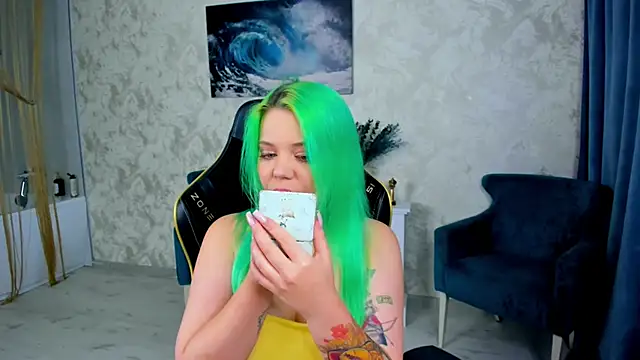 EnergyBunny 1 online show from February 24, 7:23 pm