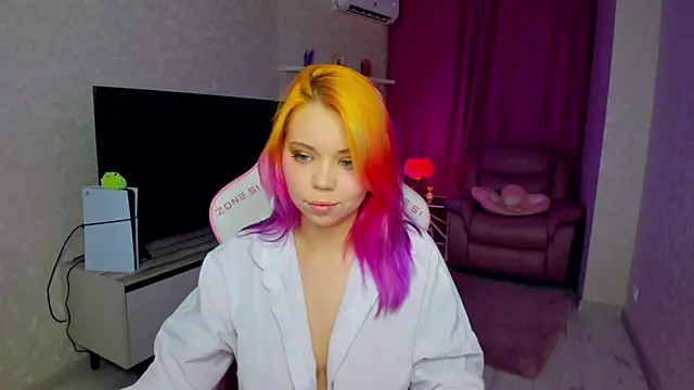 EnergyBunny 1 online show from July 9, 7:49 pm
