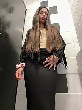  MiaQueen  online show from May 13, 10:04 pm