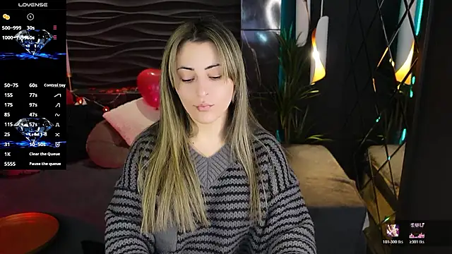 KylieMellow online show from February 12, 5:20 am