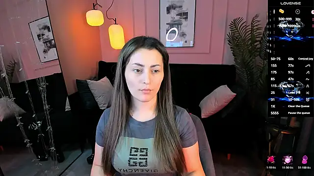 KylieMellow online show from May 8, 1:58 pm