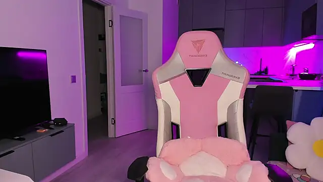 wow lovie online show from October 14, 2:25 am