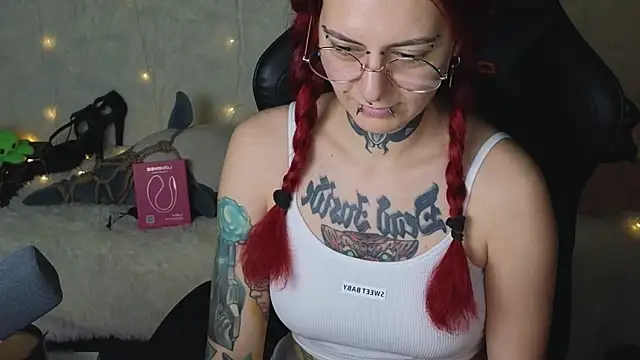 Ginger Stay online show from October 15, 9:28 pm